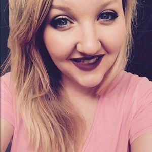 Meet your Posher, Brittney